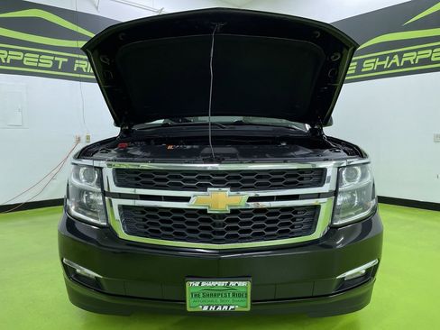 Used 2020 Chevrolet Suburban LT image 4
