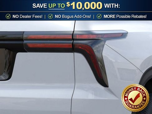 New 2026 Chevrolet Traverse LT w/ Driver Confidence Package image 16