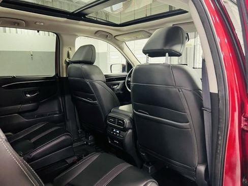 New 2025 Honda Pilot Touring image 33