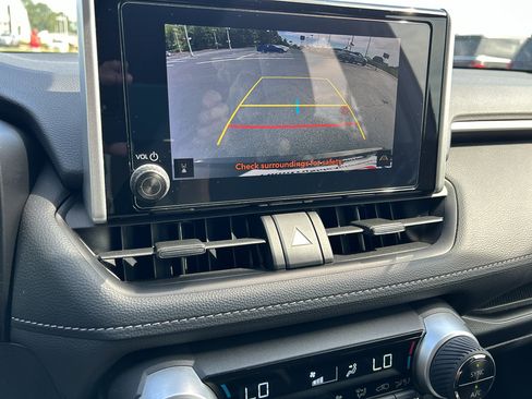 Used 2024 Toyota RAV4 LE image 17