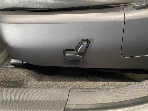 Used 2010 Dodge Avenger R/T w/ Premium Convenience Group image 23