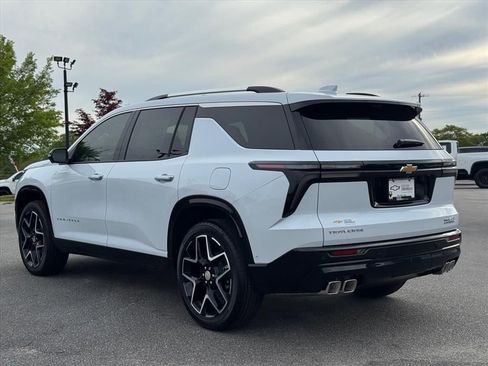 New 2026 Chevrolet Traverse High Country FWD image 5