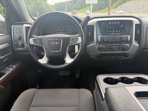 Used 2018 GMC Sierra 1500 SLE w/ SLE Value Package AWD/4WD image 7