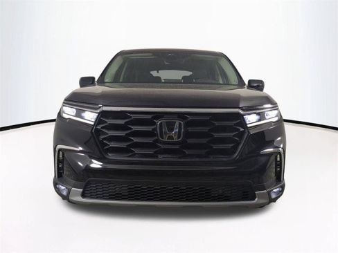 Used 2023 Honda Pilot EX-L image 3