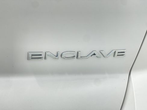 Used 2017 Buick Enclave Leather w/ Enclave Tuscan Edition FWD image 41