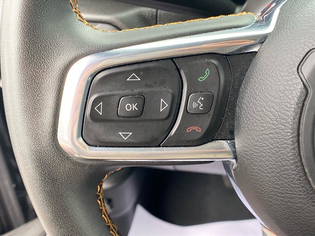 Used 2023 Jeep Gladiator Overland AWD/4WD image 18