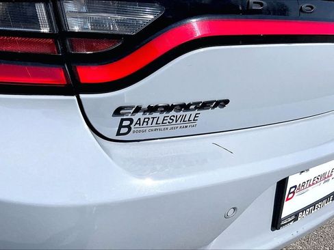 Used 2022 Dodge Charger SXT w/ Blacktop Package image 14