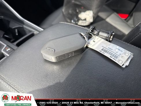 Used 2025 Kia Sorento S image 29