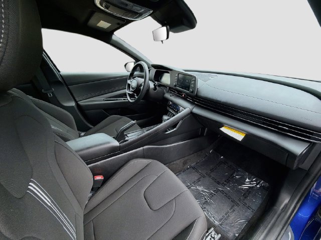 Certified 2026 Hyundai Elantra Sport FWD image 26