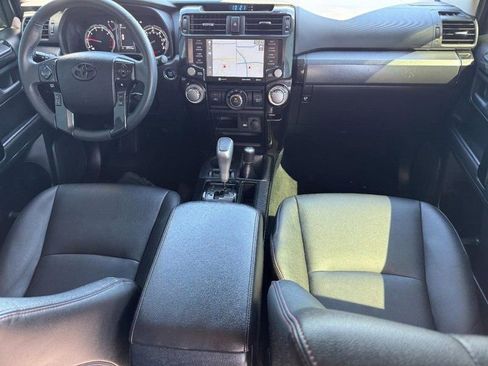 Used 2022 Toyota 4Runner TRD Off-Road Premium AWD/4WD image 11