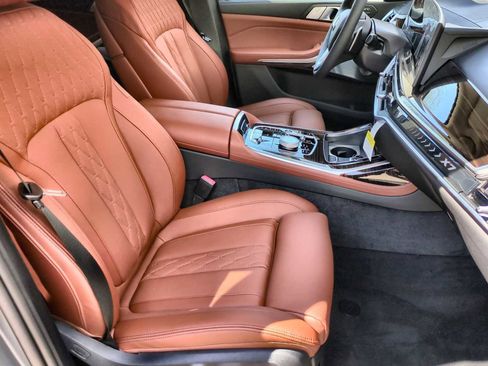 New 2026 BMW X7 xDrive40i w/ Executive Package image 24