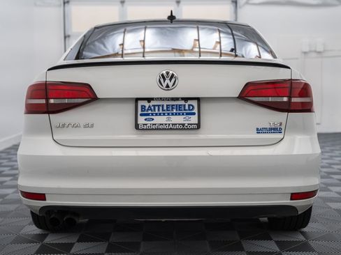 Used 2018 Volkswagen Jetta Sport FWD image 6