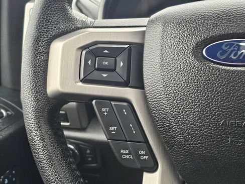 Used 2016 Ford F150 Platinum w/ Equipment Group 701A Luxury AWD/4WD image 25
