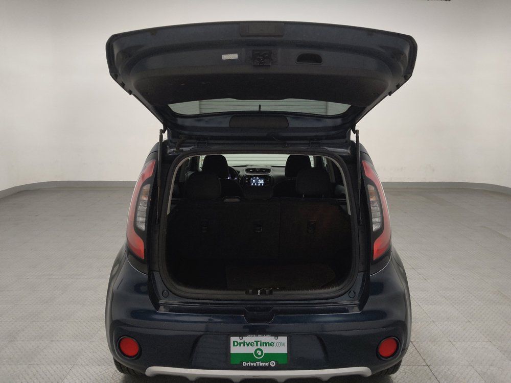 Used 2018 Kia Soul + FWD image 29
