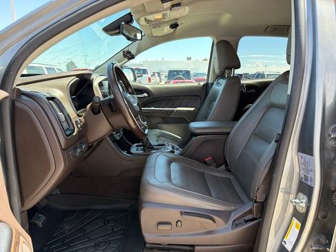 Used 2022 GMC Canyon Denali AWD/4WD image 2