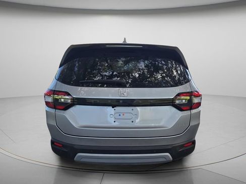 Used 2025 Honda Pilot EX-L image 9
