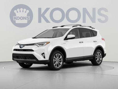 Used 2018 Toyota RAV4 XLE AWD/4WD image 1