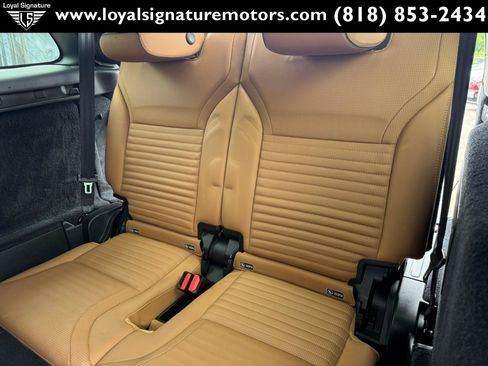 Used 2019 Land Rover Discovery HSE AWD/4WD image 13