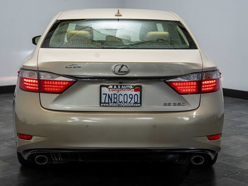 Used 2013 Lexus ES 350 w/ Luxury Pkg FWD image 5