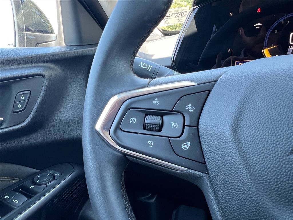 Used 2025 Chevrolet Trax ACTIV w/ Driver Confidence Package FWD image 21