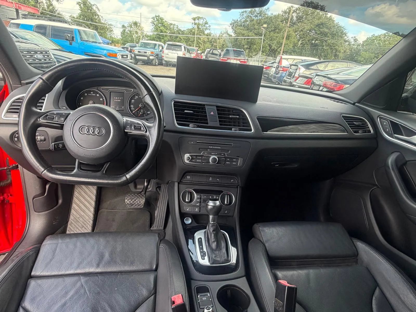 Used 2018 Audi Q3 2.0T Premium Plus w/ S Line Competition Package FWD image 13