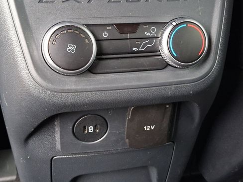 Certified 2025 Ford Explorer ST-Line AWD/4WD image 11