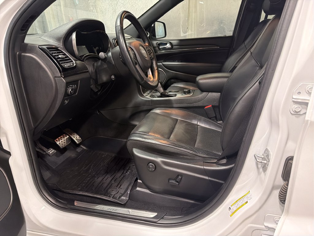 Used 2019 Jeep Grand Cherokee High Altitude AWD/4WD image 3