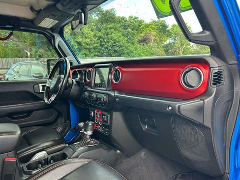 Used 2020 Jeep Gladiator Rubicon AWD/4WD image 8