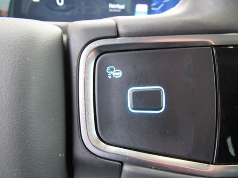 Used 2025 Ford Expedition Active image 14