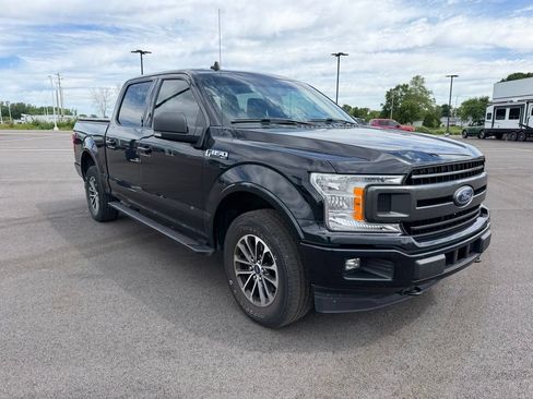Used 2019 Ford F150 XLT w/ Equipment Group 302A Luxury AWD/4WD image 3