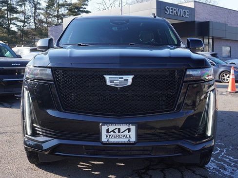 Used 2023 Cadillac Escalade Sport AWD/4WD image 15