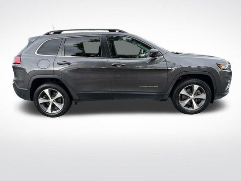 Used 2022 Jeep Cherokee Limited AWD/4WD image 16