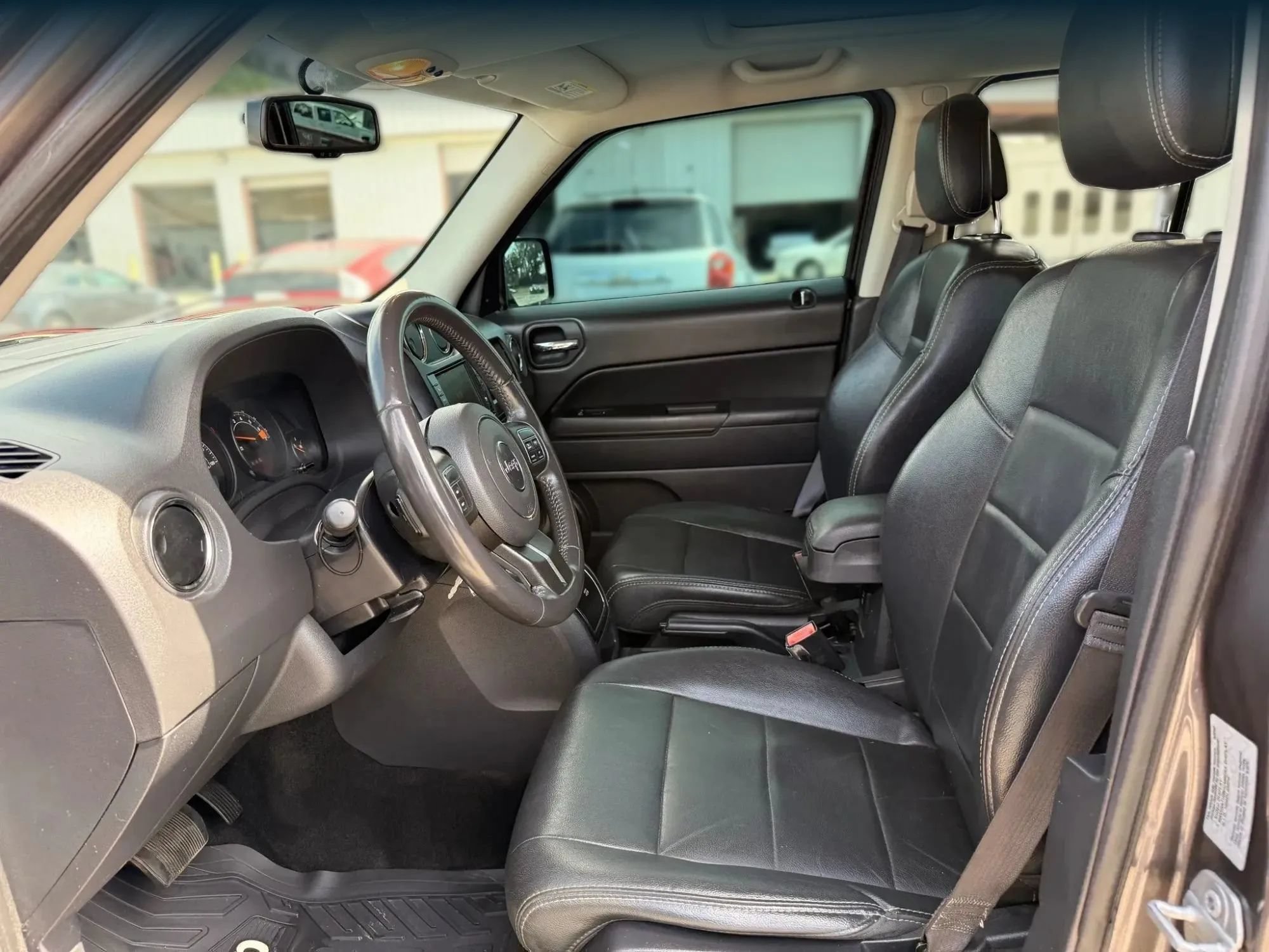 Used 2017 Jeep Patriot High Altitude AWD/4WD image 2