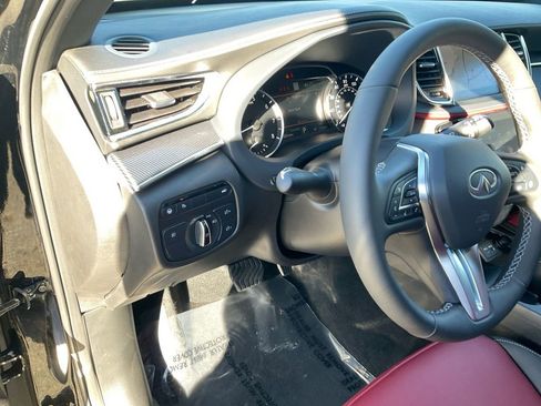 Used 2025 INFINITI QX50 Sport image 15