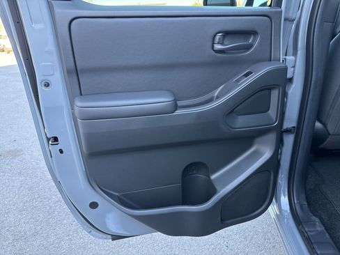 New 2026 Nissan Frontier SV w/ Tow Package image 8