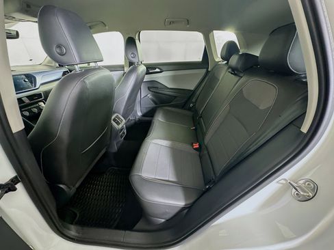 Used 2023 Volkswagen Taos SE w/ Black Wheel Package image 26