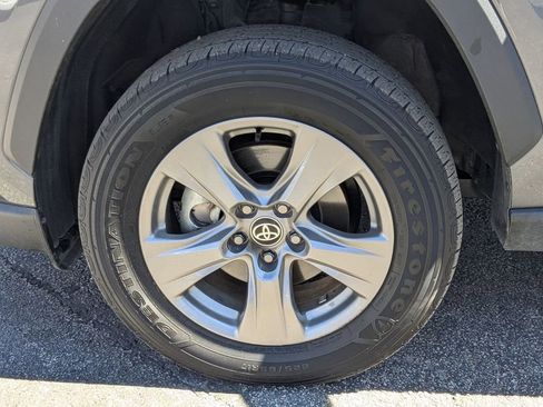 Used 2025 Toyota RAV4 XLE image 30