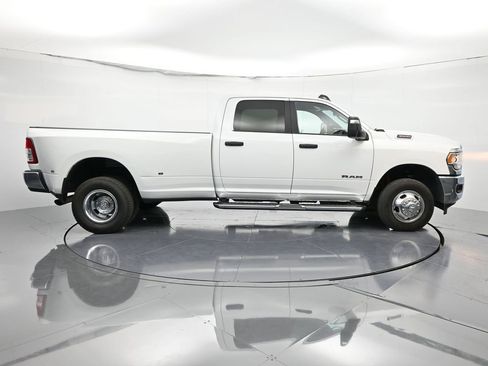 Used 2024 RAM 3500 Big Horn image 4