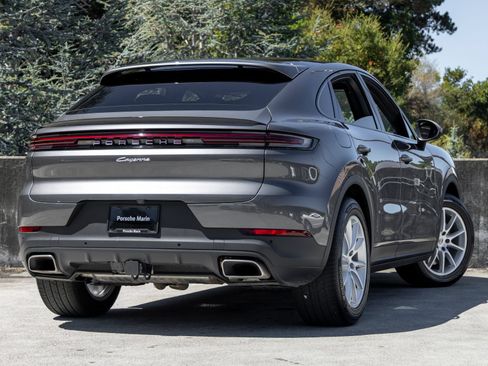 Certified 2026 Porsche Cayenne Coupe AWD/4WD image 11