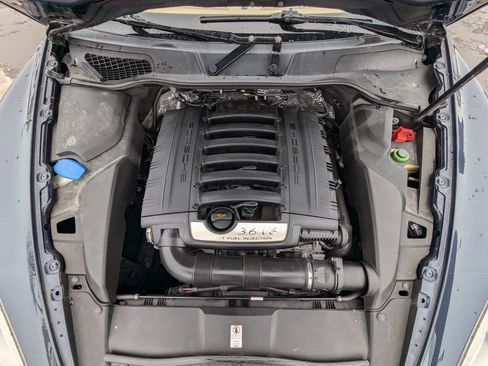 Used 2014 Porsche Cayenne image 31