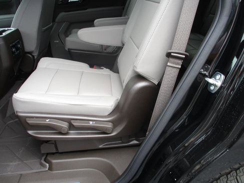 New 2026 Chevrolet Tahoe Z71 w/ Comfort Package image 12