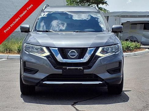 Used 2017 Nissan Rogue SV w/ Sun & Sound Touring Package AWD/4WD image 2
