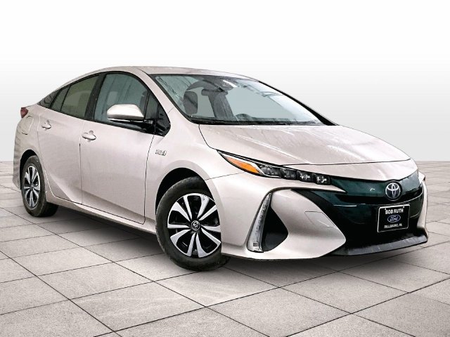 Used 2017 Toyota Prius Prime Plus w/ Carpet Mat Package FWD image 2