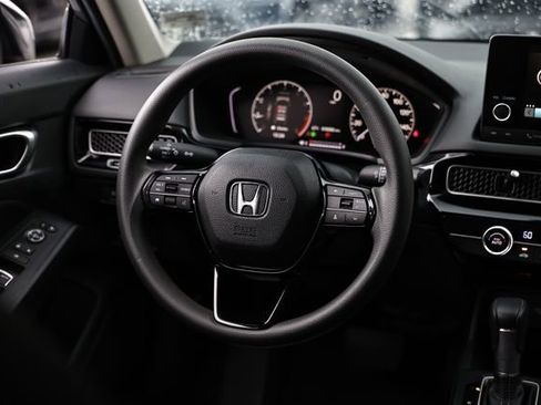 Used 2024 Honda Civic LX image 25