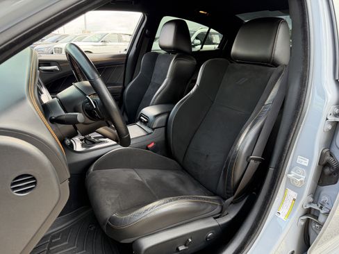 Used 2022 Dodge Charger Scat Pack RWD image 16