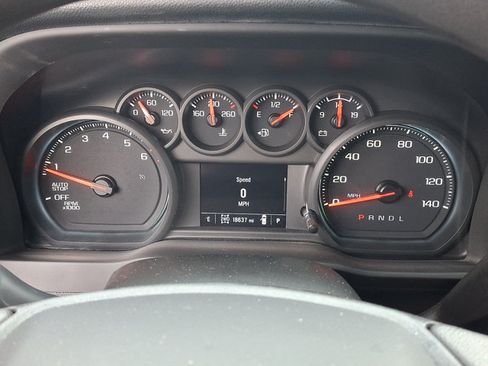 Used 2023 Chevrolet Silverado 1500 Custom AWD/4WD image 19