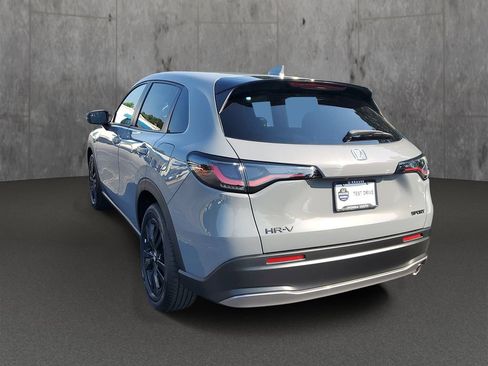 New 2027 Honda HR-V Sport image 4
