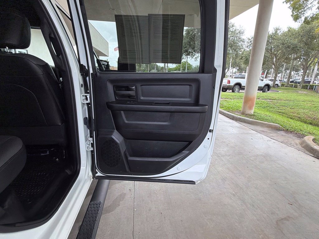 Used 2024 RAM 2500 Tradesman w/ Chrome Appearance Group AWD/4WD image 37