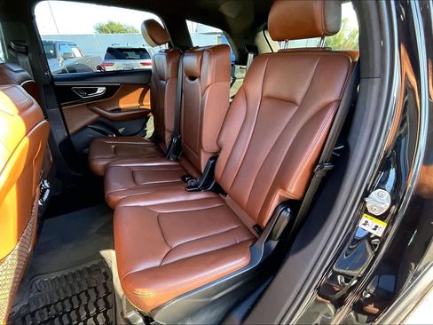 Used 2019 Audi Q7 3.0T Prestige image 19