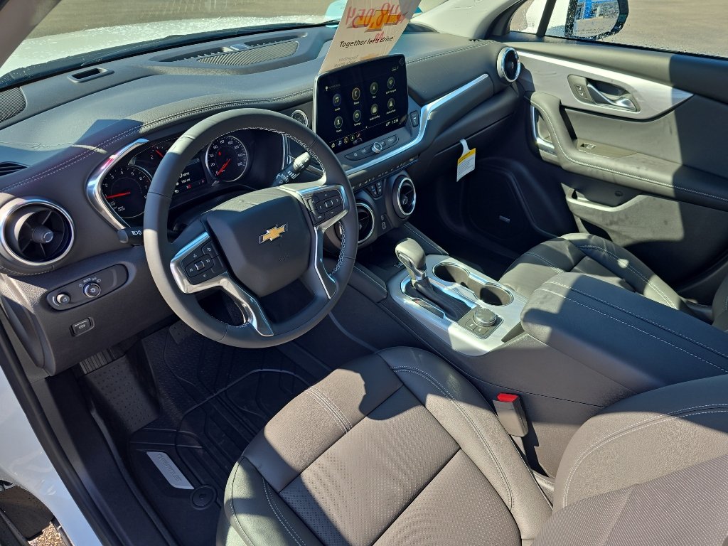 New 2026 Chevrolet Blazer LT w/ Sound & Technology Package AWD/4WD image 10